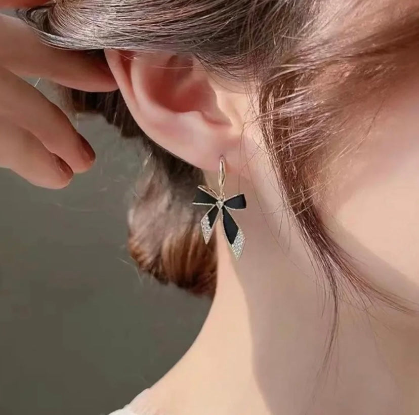 Elegantgold Plated Korean Earrings With American Diamonds